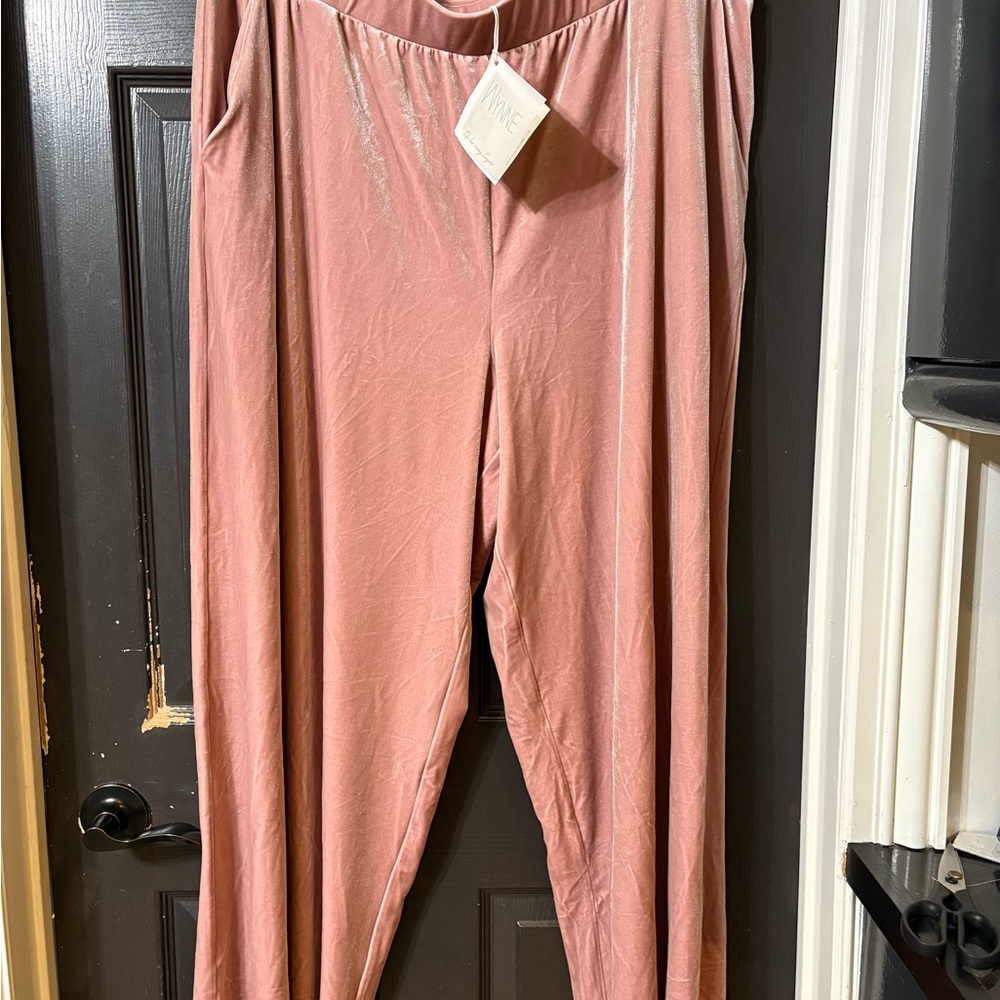 NWT Pink Velour Wide-Leg Pants/2x